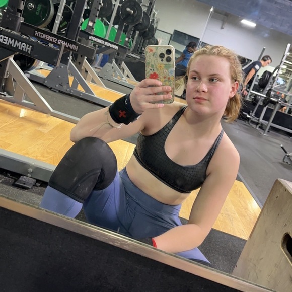 Meet your Posher, Brittany - Picture 1 of 1